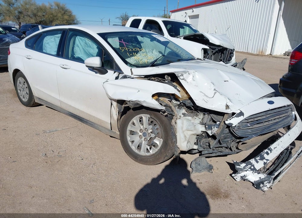 2013 FORD FUSION S VIN: 3FA6P0G73DR235416
