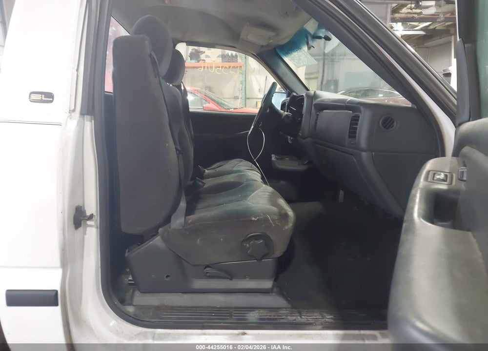 2000 GMC SIERRA 1500 SL VIN: 1GTEC14W8YE293727