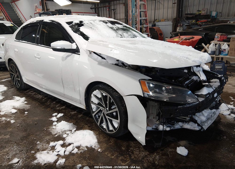 2011 VOLKSWAGEN JETTA 2.0L TDI LE VIN: 3VWLL7AJ0BM074116