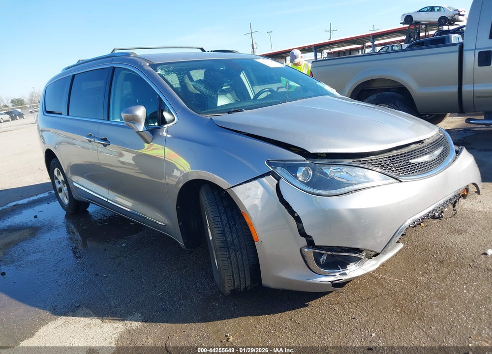 2017 CHRYSLER PACIFICA TOURING-L PLUS VIN: 2C4RC1EG4HR628347