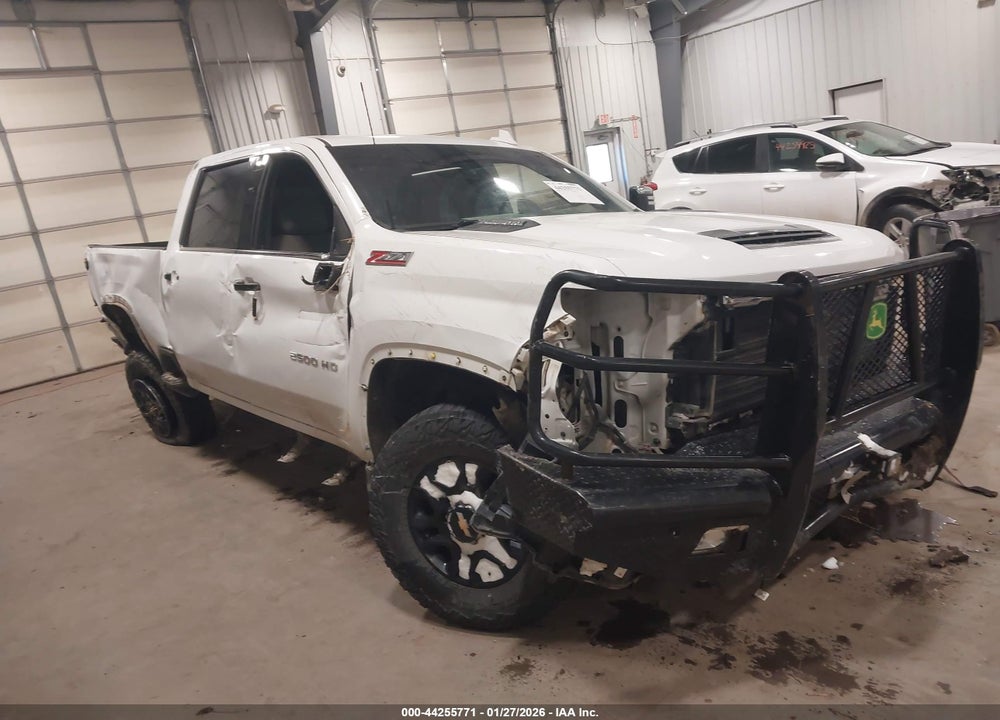 2022 CHEVROLET SILVERADO 2500HD 4WD  STANDARD BED LTZ VIN: 1GC4YPEY3NF163182
