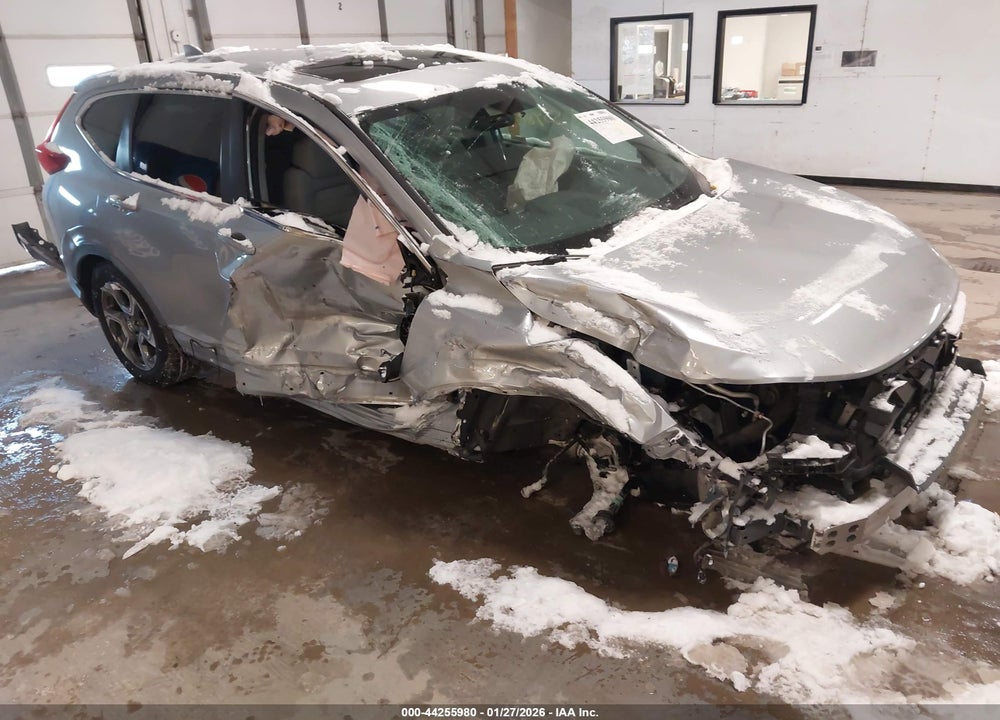 2018 HONDA CR-V EX VIN: 7FARW2H57JE002014
