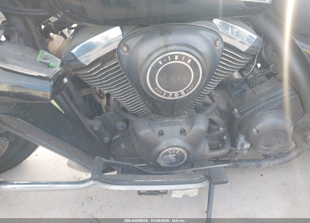 2012 KAWASAKI VN1700 J VIN: JKBVNRJ16CA005999
