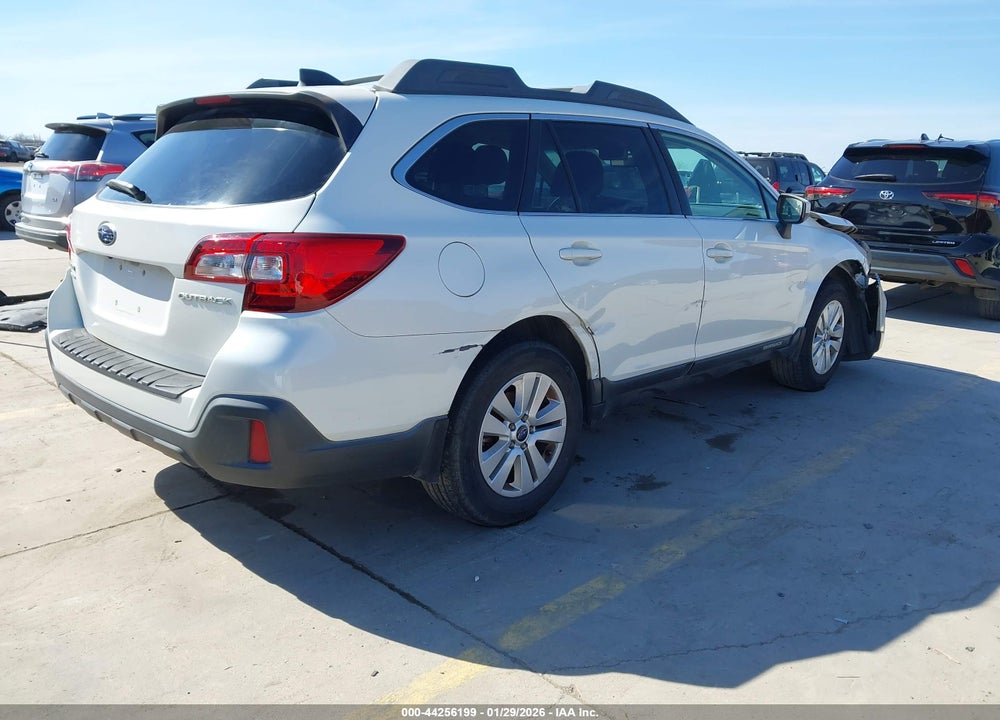2018 SUBARU OUTBACK 2.5I PREMIUM VIN: 4S4BSADC2J3263051