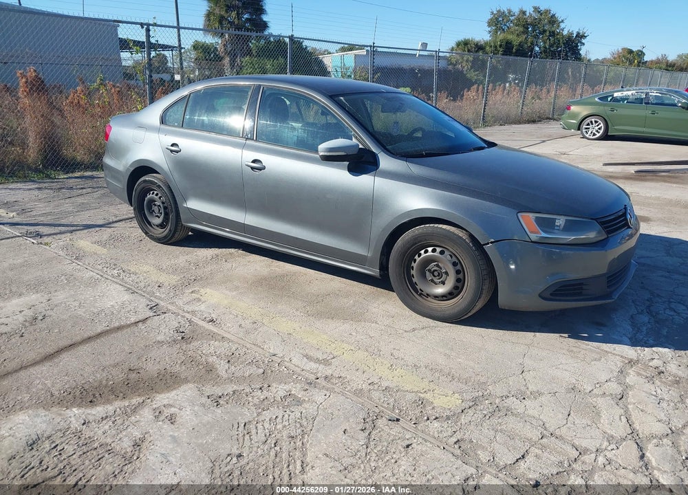 2013 VOLKSWAGEN JETTA 2.0L S VIN: 3VW2K7AJ3DM298921