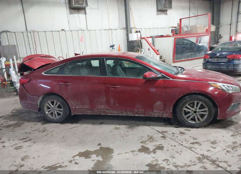 2016 HYUNDAI SONATA VIN: 5NPE24AF4GH400103