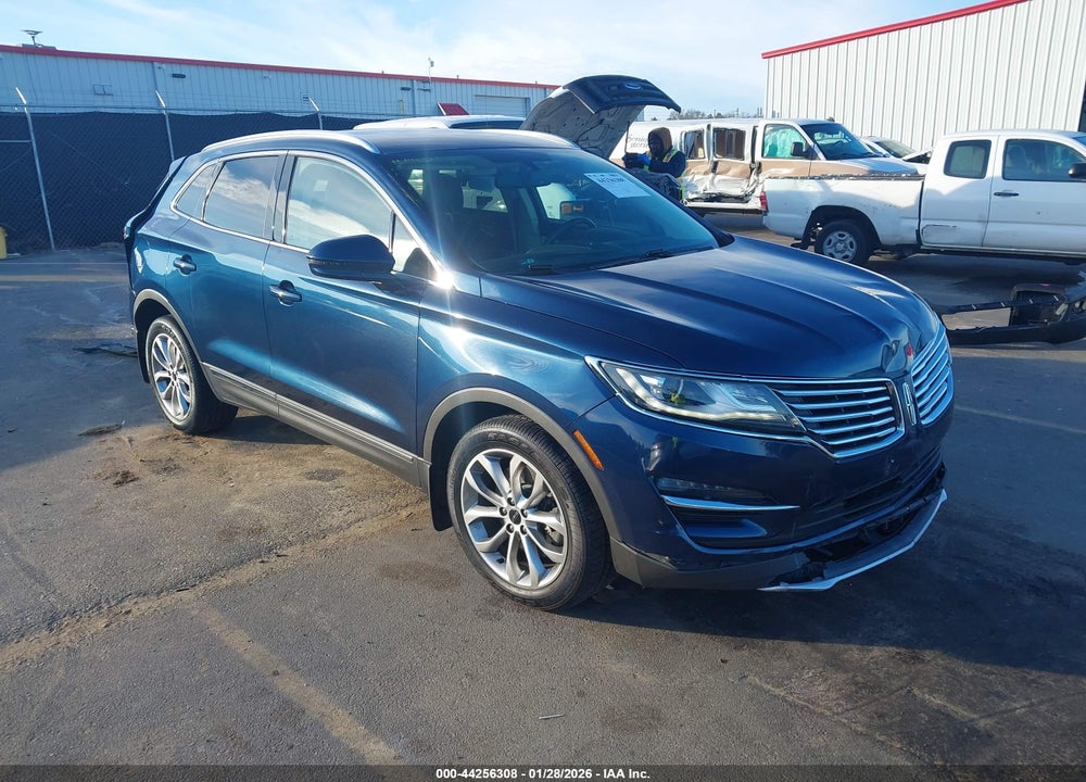 2016 LINCOLN MKC SELECT VIN: 5LMCJ2C9XGUJ00456