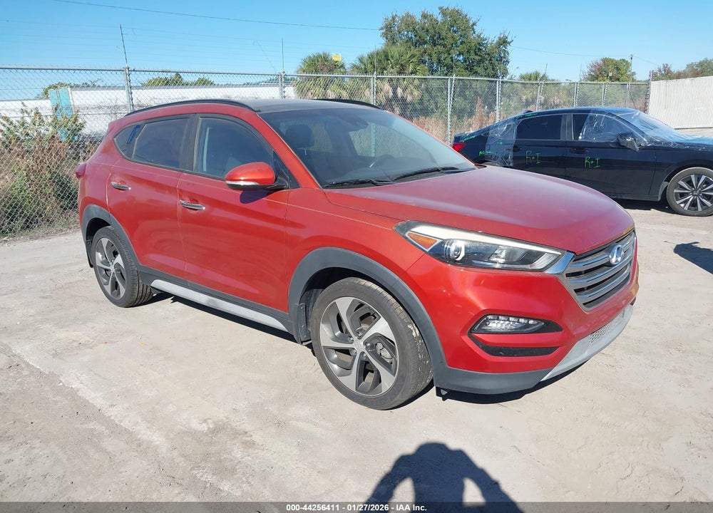 2017 HYUNDAI TUCSON LIMITED VIN: KM8J33A22HU372114