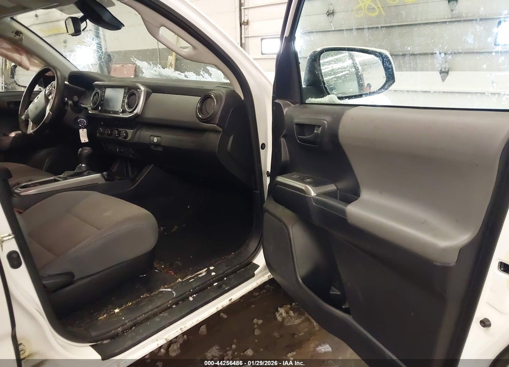 2020 TOYOTA TACOMA SR5 V6 VIN: 3TMCZ5AN1LM329320