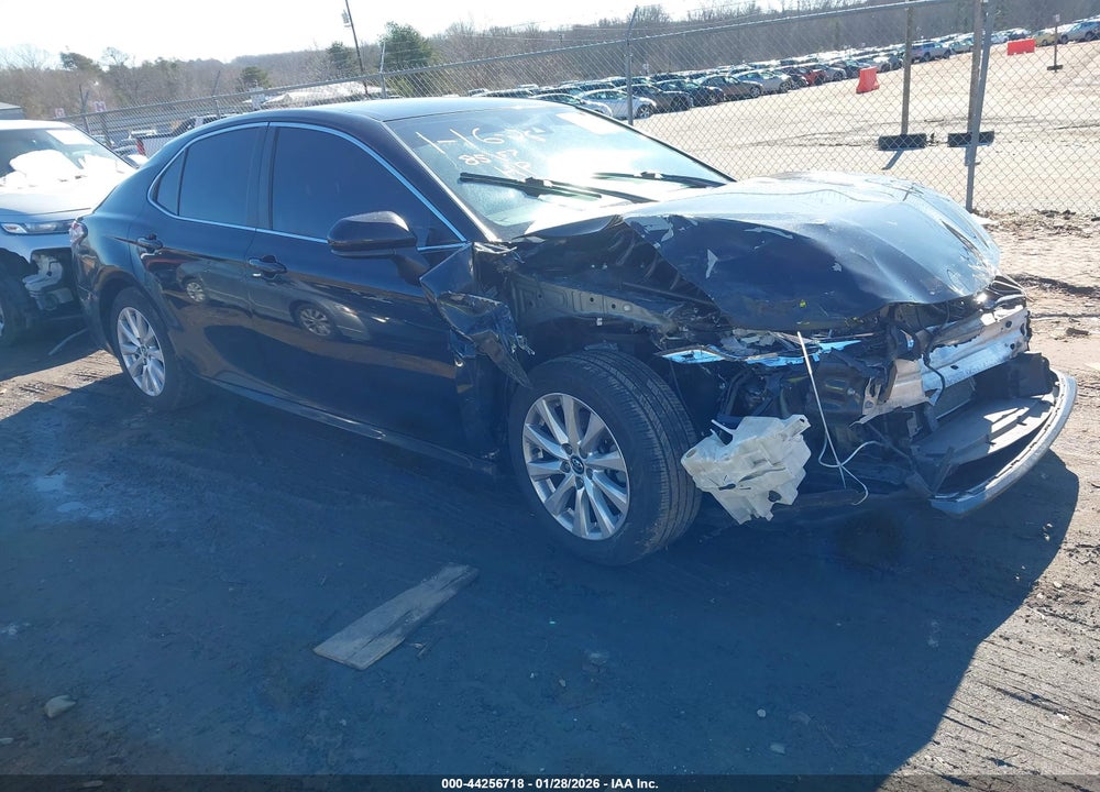 2020 TOYOTA CAMRY LE VIN: 4T1C11AKXLU353547