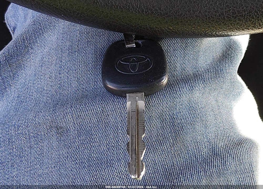 2012 TOYOTA CAMRY L VIN: 4T4BF1FKXCR205538