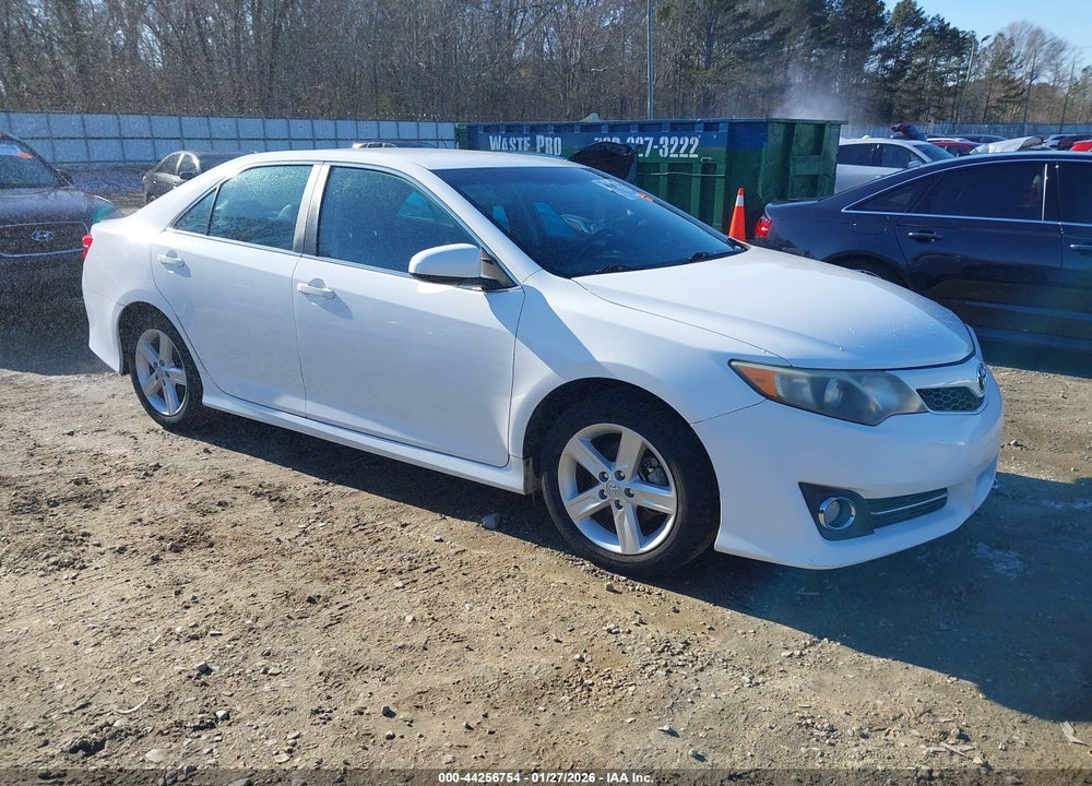 2014 TOYOTA CAMRY SE VIN: 4T1BF1FK2EU441470