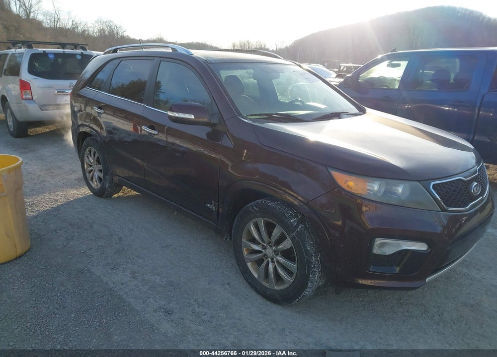 2013 KIA SORENTO SX V6 VIN: 5XYKWDA27DG334458
