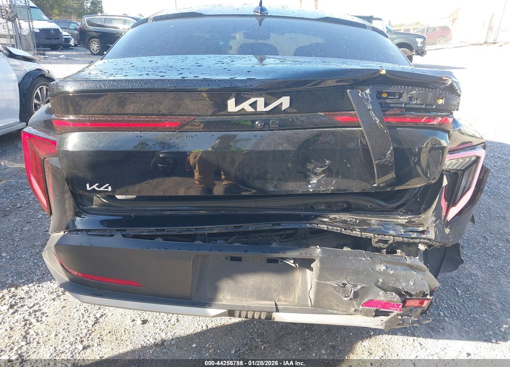 2025 KIA K4 LXS VIN: 3KPFT4DE2SE009842