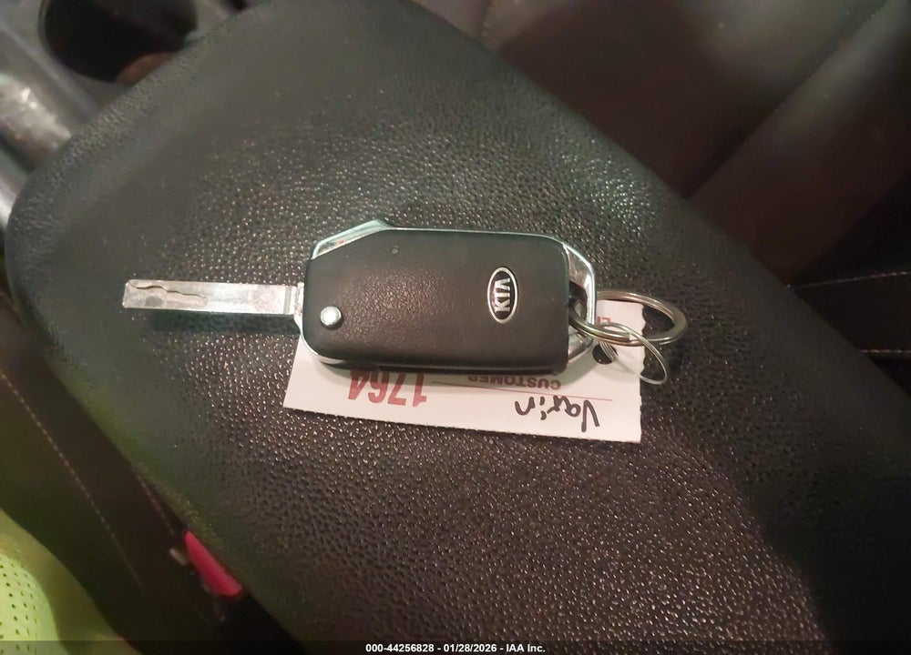 2019 KIA FORTE LXS VIN: 3KPF24AD6KE065622