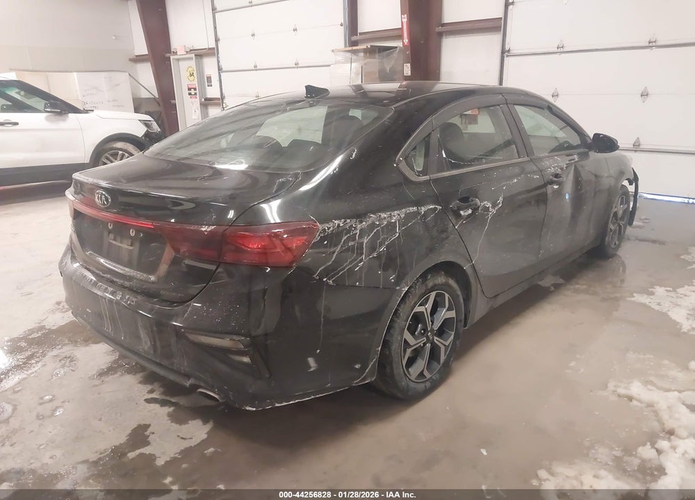 2019 KIA FORTE LXS VIN: 3KPF24AD6KE065622