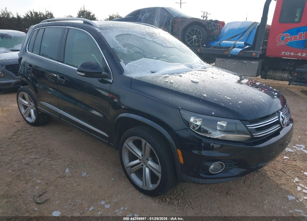 2016 VOLKSWAGEN TIGUAN R-LINE VIN: WVGAV7AX5GW035761