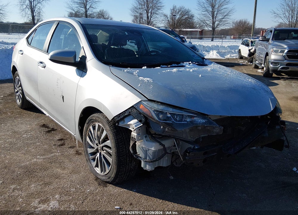 2019 TOYOTA COROLLA XLE VIN: 2T1BURHE9KC150747