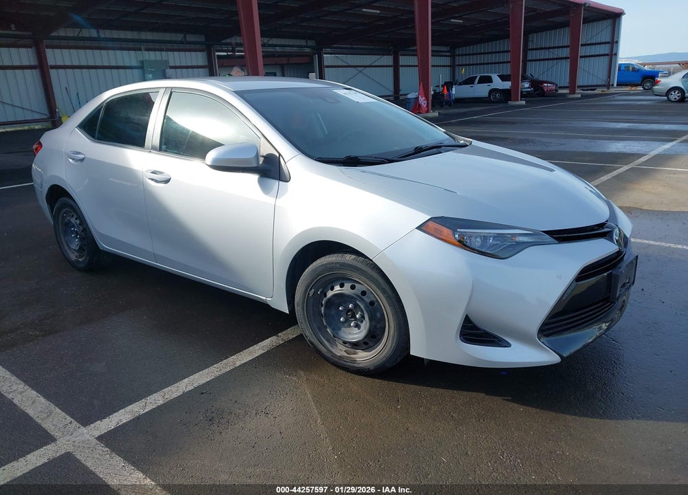 2018 TOYOTA COROLLA LE VIN: 2T1BURHE6JC001730
