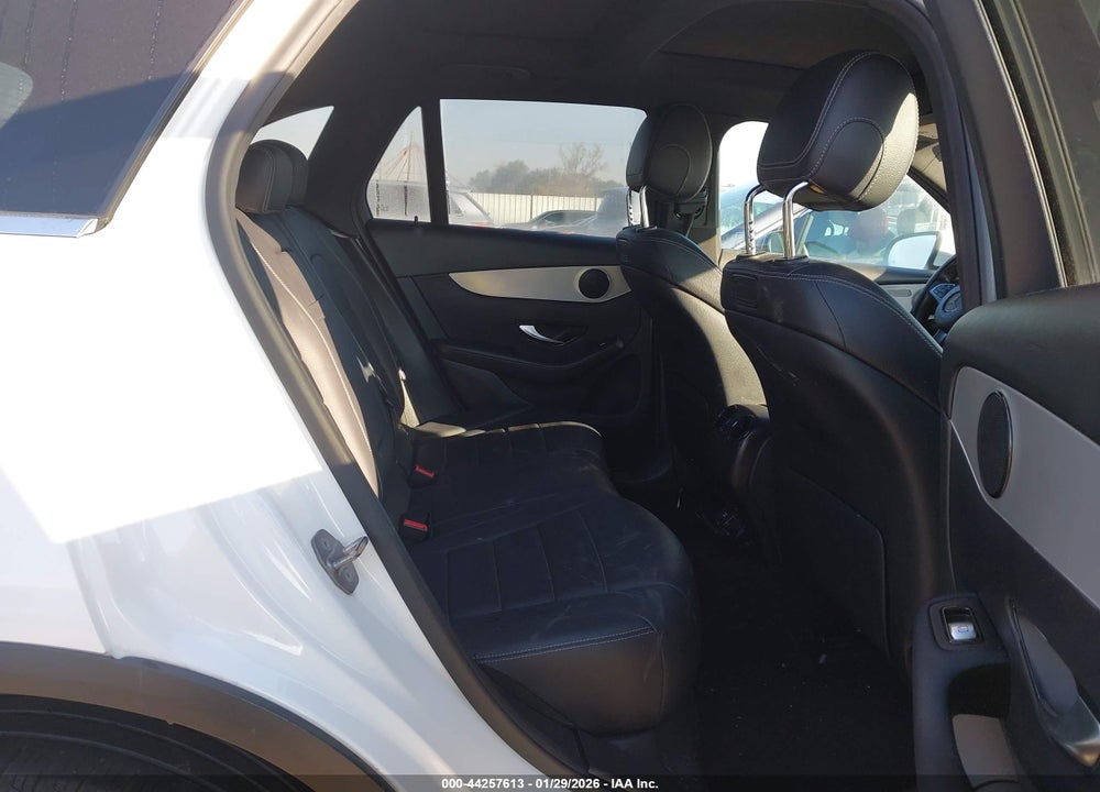 2019 MERCEDES-BENZ GLC 300 VIN: WDC0G4JB2KF609734