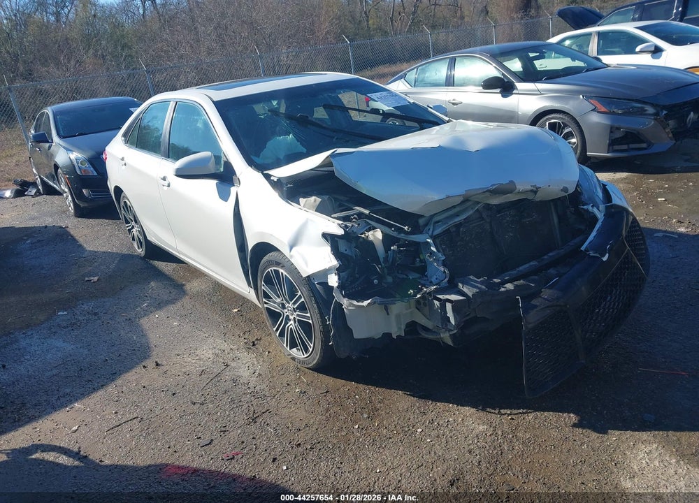 2016 TOYOTA CAMRY SE VIN: 4T1BF1FK4GU151184