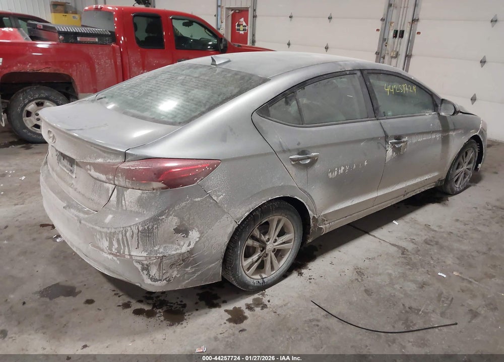 2017 HYUNDAI ELANTRA SE VIN: KMHD84LF5HU222583
