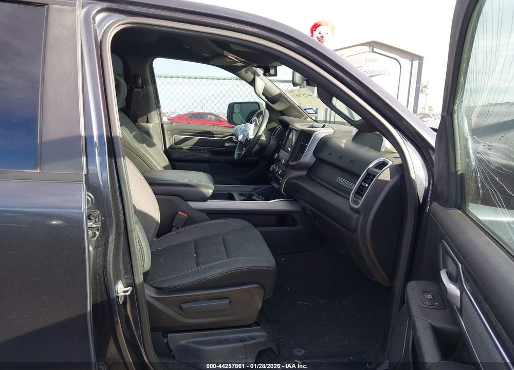2019 RAM 1500 BIG HORN/LONE STAR  4X4 5'7 BOX VIN: 1C6SRFFT8KN551891