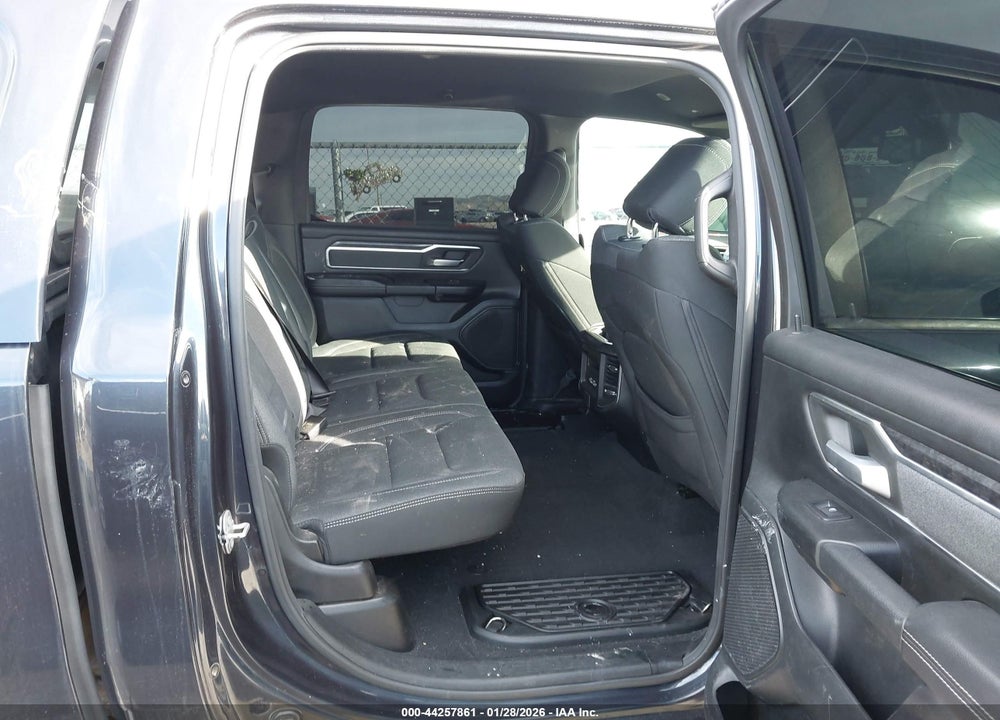 2019 RAM 1500 BIG HORN/LONE STAR  4X4 5'7 BOX VIN: 1C6SRFFT8KN551891