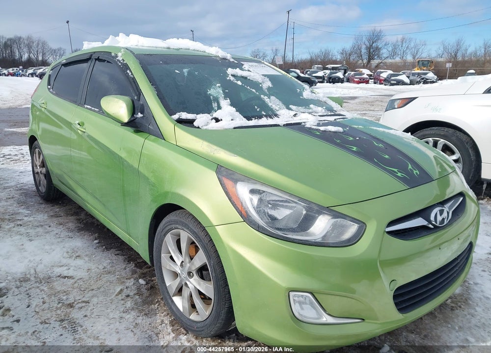 2012 HYUNDAI ACCENT SE VIN: KMHCU5AE3CU033205