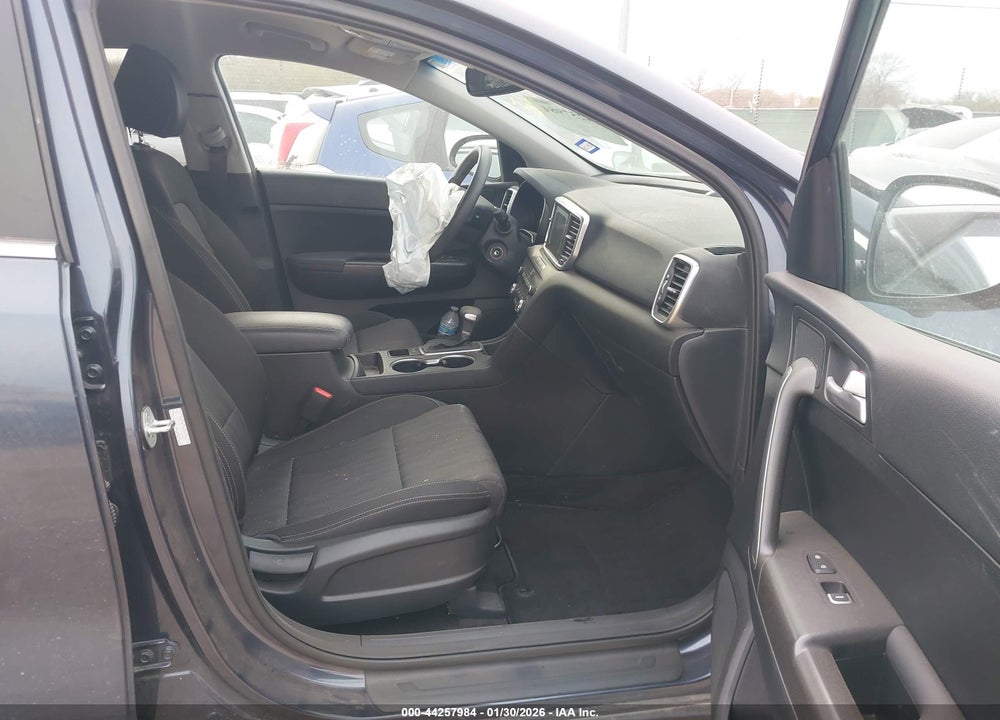 2022 KIA SPORTAGE LX VIN: KNDPM3AC8N7968875