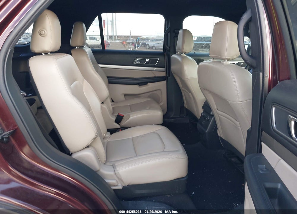 2019 FORD EXPLORER XLT VIN: 1FM5K7D85KGB06801