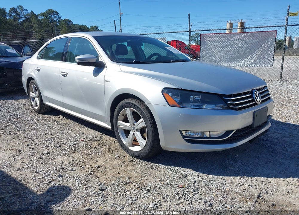 2015 VOLKSWAGEN PASSAT 1.8T LIMITED EDITION VIN: 1VWAT7A33FC114656