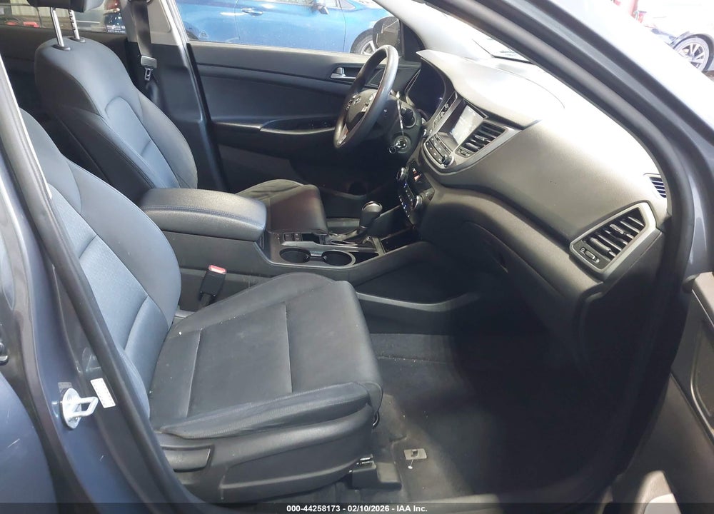 2018 HYUNDAI TUCSON SEL VIN: KM8J3CA44JU644475