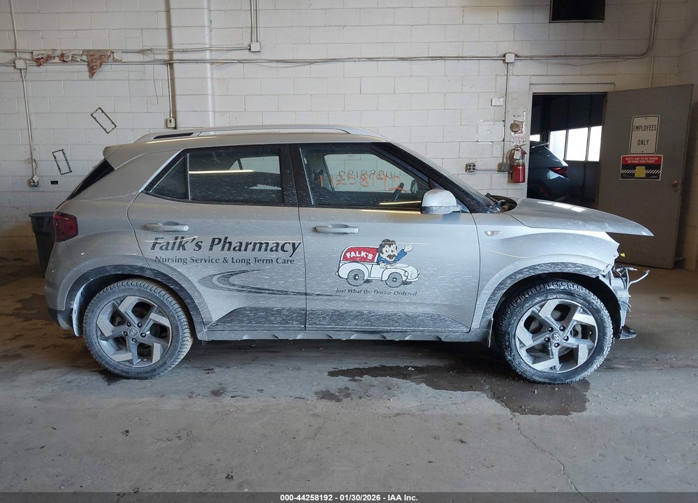 2022 HYUNDAI VENUE SEL VIN: KMHRC8A32NU158552