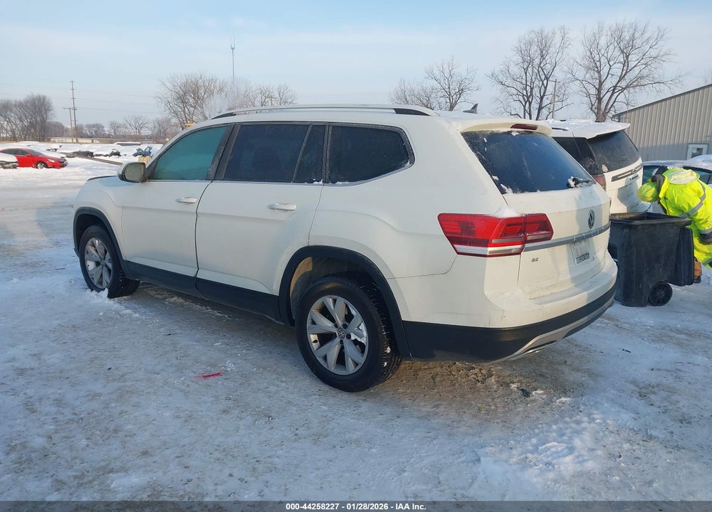 2018 VOLKSWAGEN ATLAS 3.6L V6 SE VIN: 1V2KR2CA6JC578312