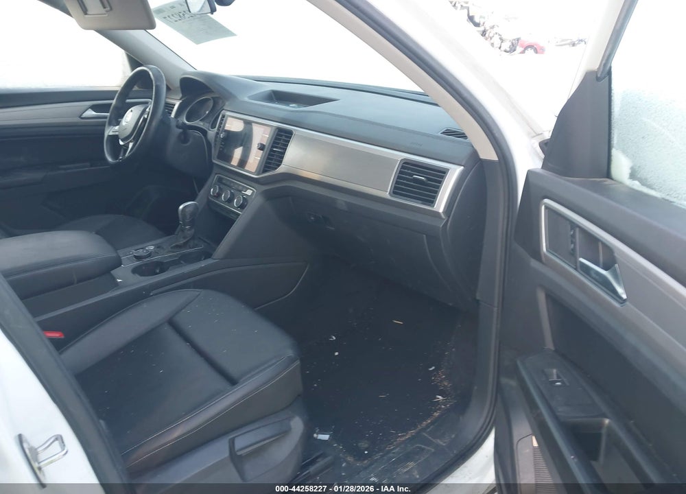 2018 VOLKSWAGEN ATLAS 3.6L V6 SE VIN: 1V2KR2CA6JC578312