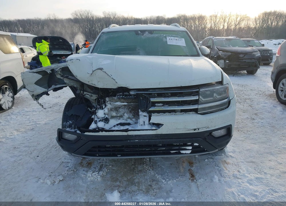 2018 VOLKSWAGEN ATLAS 3.6L V6 SE VIN: 1V2KR2CA6JC578312