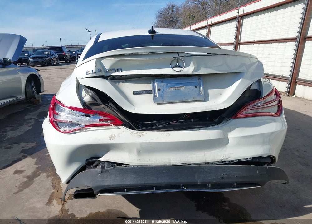 2014 MERCEDES-BENZ CLA 250 VIN: WDDSJ4EB5EN124546