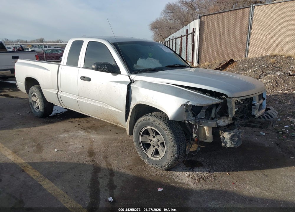 2008 DODGE DAKOTA SLT VIN: 1D3HE42K58S630405