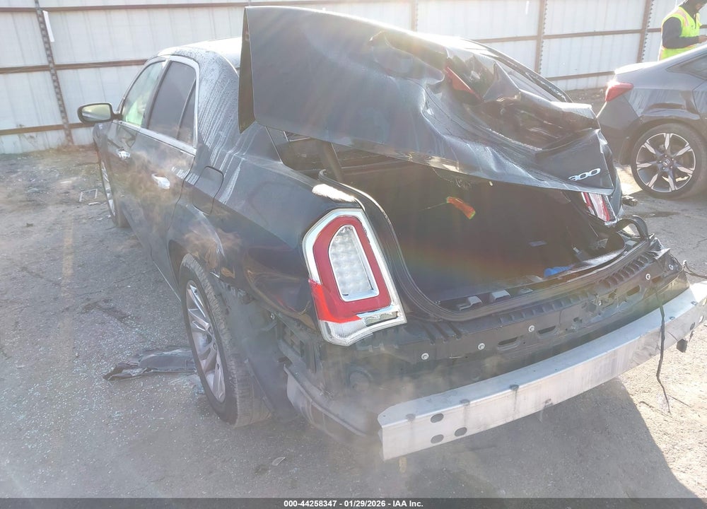 2016 CHRYSLER 300C VIN: 2C3CCAEG5GH147733