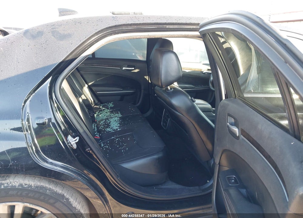 2016 CHRYSLER 300C VIN: 2C3CCAEG5GH147733