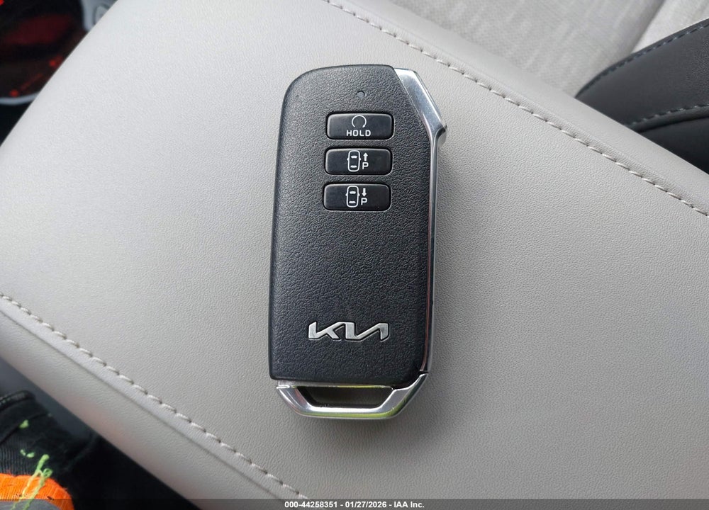 2023 KIA NIRO EV WAVE VIN: KNDCT3L18P5021170