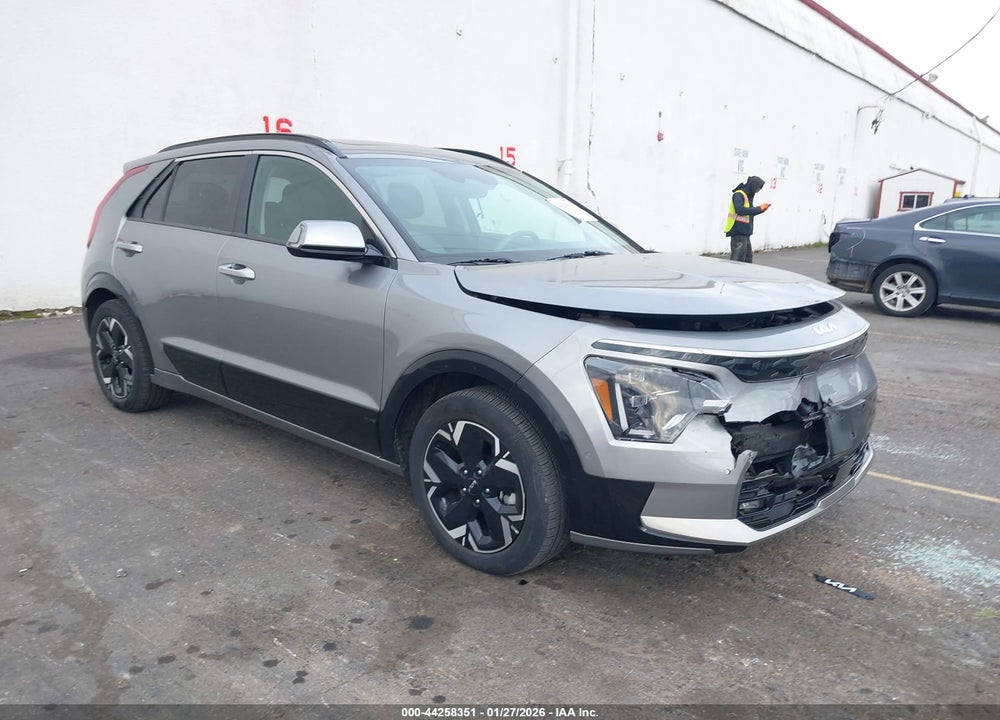 2023 KIA NIRO EV WAVE VIN: KNDCT3L18P5021170