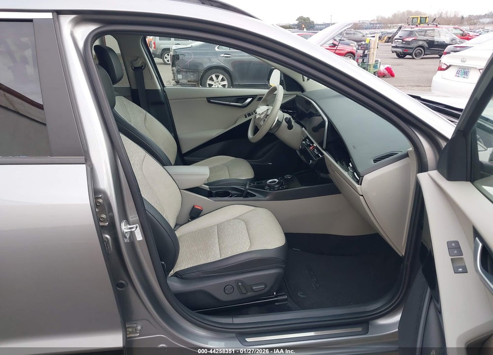 2023 KIA NIRO EV WAVE VIN: KNDCT3L18P5021170