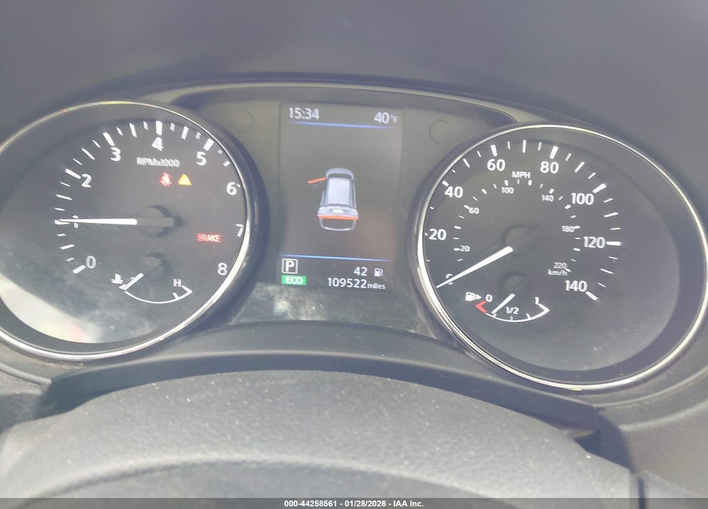 2018 NISSAN ROGUE S VIN: 5N1AT2MT4JC827734