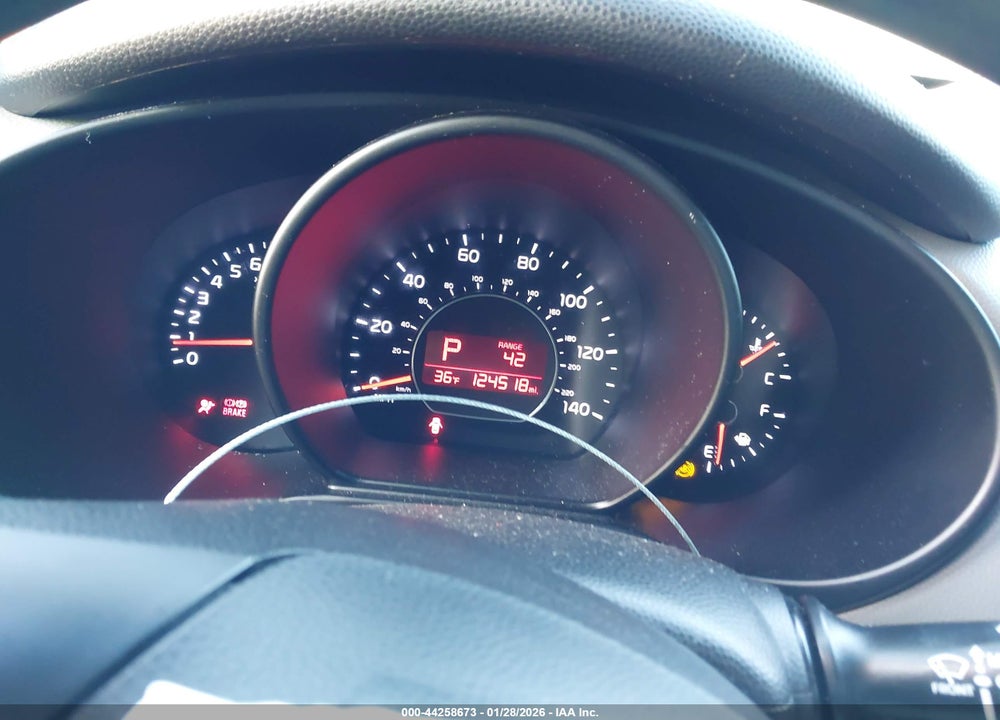2014 KIA SOUL VIN: KNDJN2A24E7047760