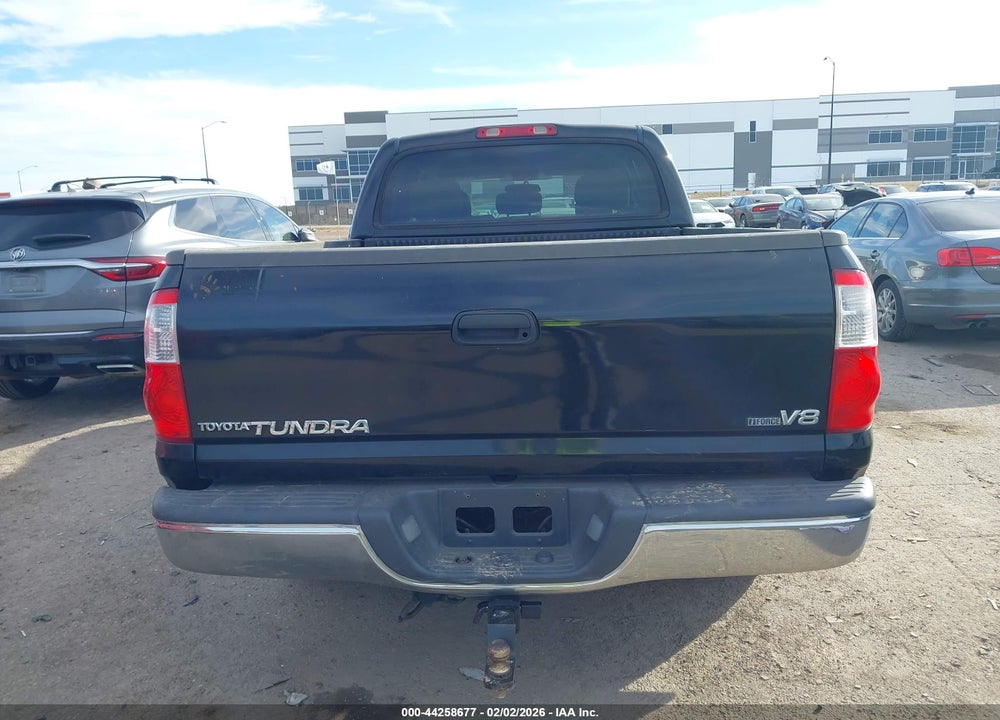 2005 TOYOTA TUNDRA SR5 V8 VIN: 5TBET34185S487611