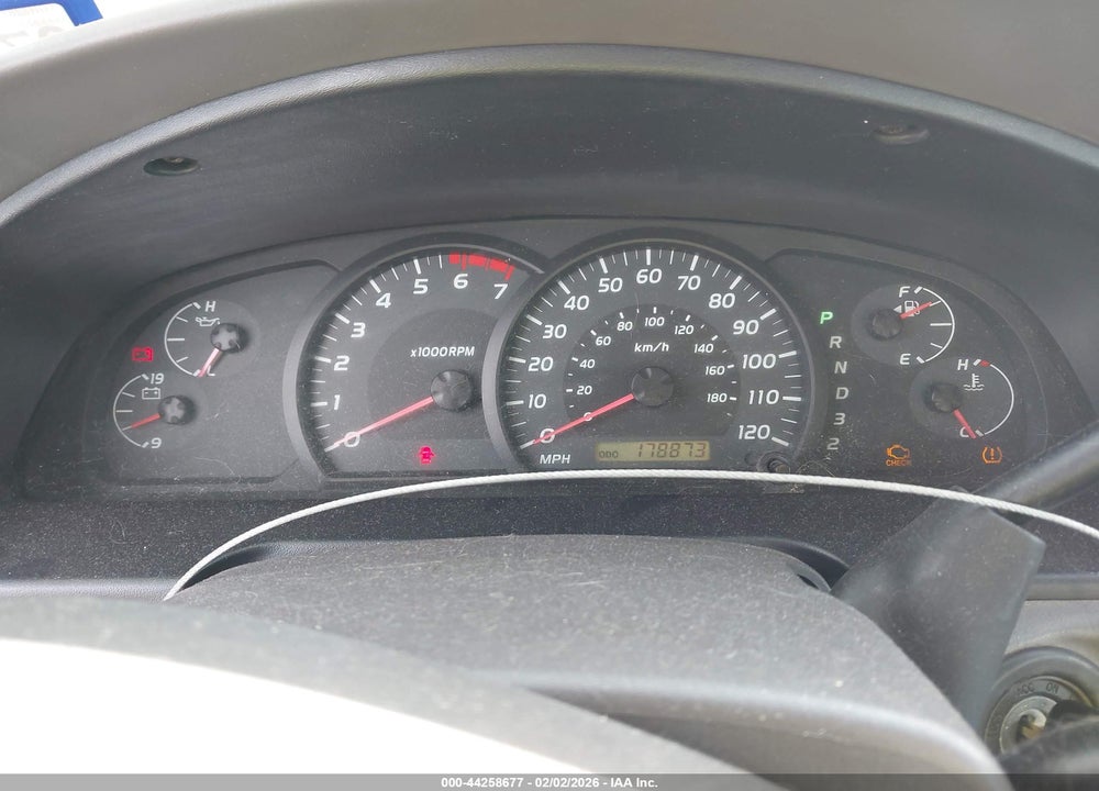 2005 TOYOTA TUNDRA SR5 V8 VIN: 5TBET34185S487611