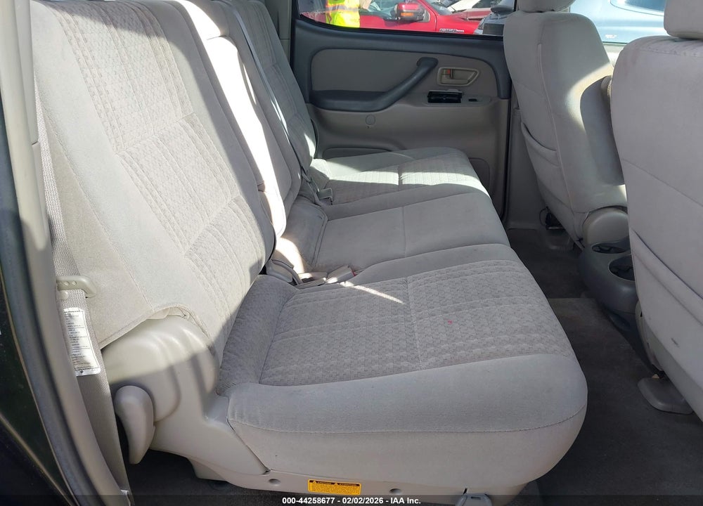 2005 TOYOTA TUNDRA SR5 V8 VIN: 5TBET34185S487611