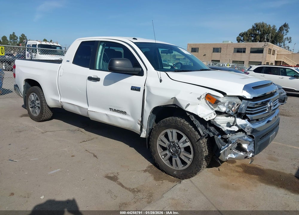 2016 TOYOTA TUNDRA SR5 5.7L V8 VIN: 5TFUY5F14GX549287
